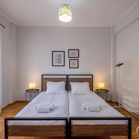 Lovely And Modern 3bd Close To Ampelokipoi Metro Athens